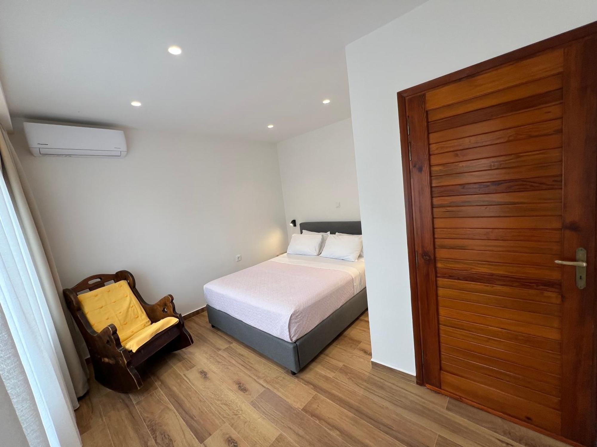 Chania Living Stories Villa With Piano ภายนอก รูปภาพ