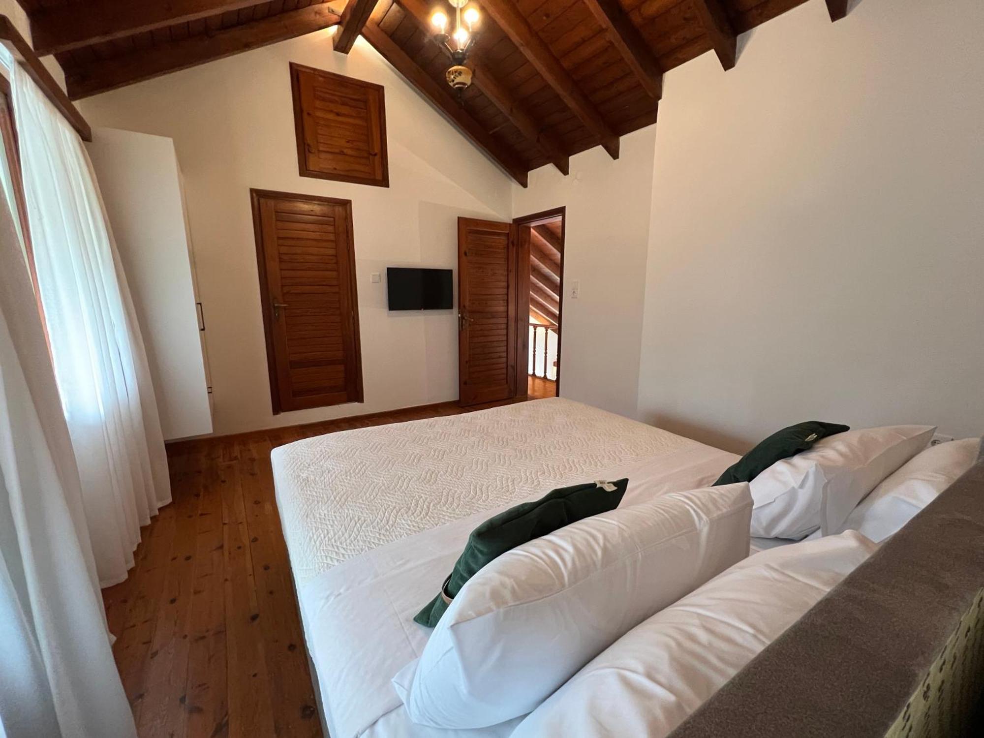 Chania Living Stories Villa With Piano ภายนอก รูปภาพ